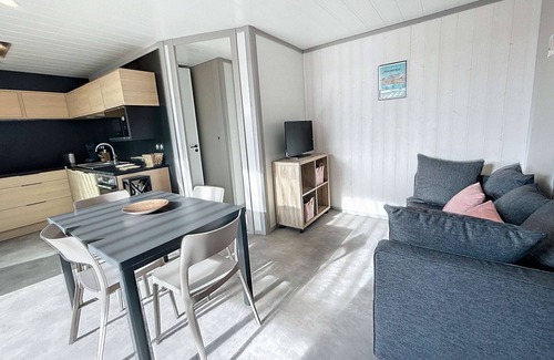 Jullouville-les-Pins Chalet De Esquí | Apartamento con terraza a 2 pasos de la playa, 4 huéspedes, piscina暖ada
