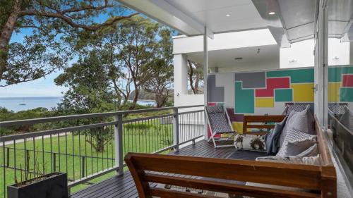 Vincentia Casa | Beachfront- The Art Cottage- Pet Friendly