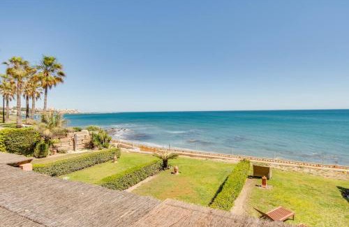 Estepona Casa | Beachfront Townhouse Estepona