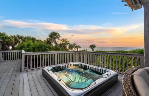 Safety Harbor Club Casa | Beachfront,V Private, 360 Views, Sunsets, Hottub