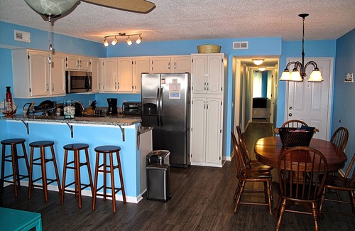 North Carolina Coast Condominio | Vacaciones frente al mar: a pocos pasos del océano con balcón privado