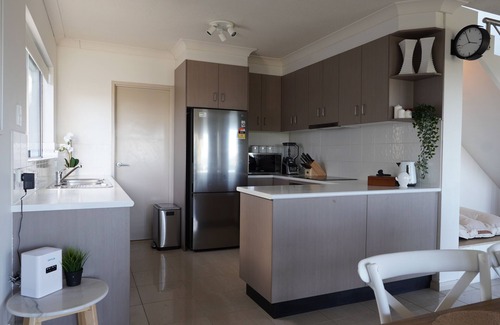 Blueys Beach Casa | Beachfront Views - Sleeps 6 comfortably + Pets welcomed!