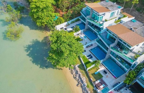 Rawai Villa | Beachfront Villa 3BR Infinity Pool V38