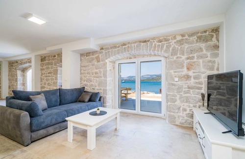 Putnikovic Villa | 225 m² Villa ∙ 4 habitaciones ∙ 10 personas