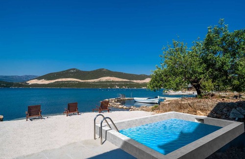Putnikovic Villa | 225 m² Villa ∙ 4 habitaciones ∙ 10 personas