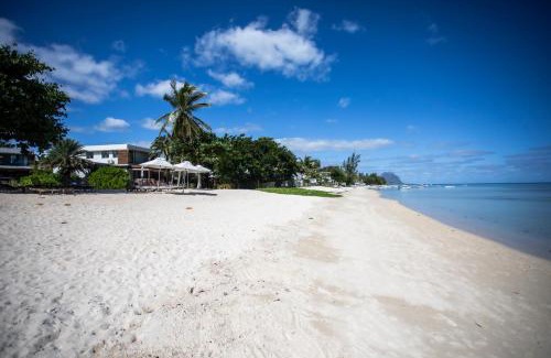 La Preneuse Villa | Beachfront Villa Private Pool and Beach