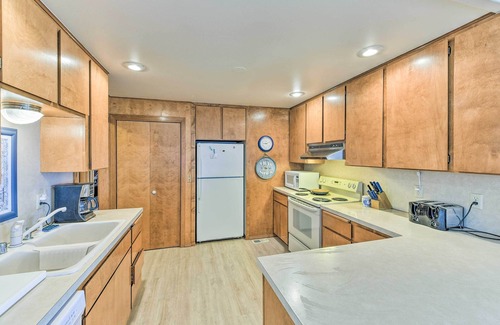 Bells Beach Casa | ¡NUEVO! Frente a la playa Whidbey Island Home + Apartment!
