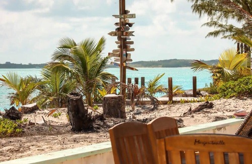 Rokers Point Casa | Beachfront White Palm Villa - Tar Bay