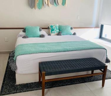 Ixtapa - Zihuatanejo Casa | Beachfront White Villa in Playa Blanca