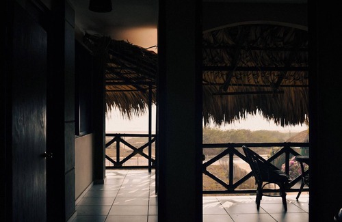 Tamarindos Casa | BeachfrontGuestHouse (5 Studios)