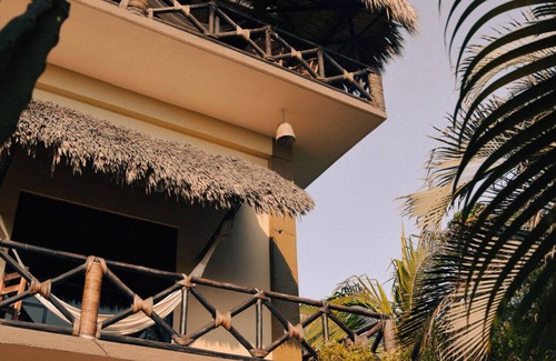 Tamarindos Casa | BeachfrontGuestHouse (5 Studios)
