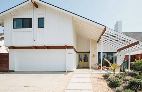 Oxnard Shores Casa | Beachmont Oceanview Villa – Spacious & Stylish 5BR Getaway