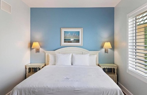 Ormond Beach Hotel | Beachside 1 Bedroom Condo – Gorgeous Ocean Views + Pool, Ideal for Couples