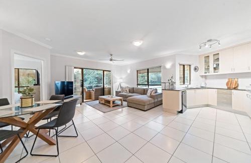 Townsville Apartamento | Beachside 2 bed 2 bath unit