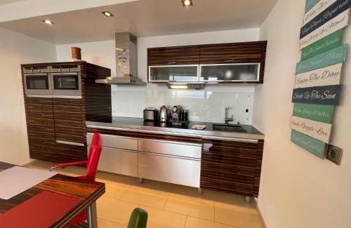 Alt-Travemunde/Ronnau Apartamento | Beachside 2-Zimmer-Wohnung mit Meerblick
