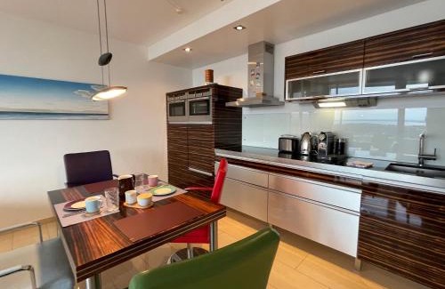 Alt-Travemunde/Ronnau Apartamento | Beachside 2-Zimmer-Wohnung mit Meerblick