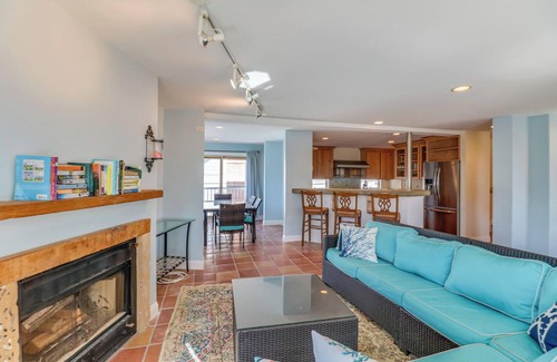 Sussex County Casa | Beachside 4-Bedroom Retreat: Ocean Views, Gourmet Kitchen & Dog-Friendly