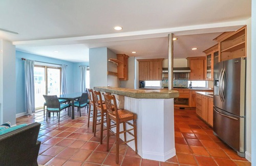 Sussex County Casa | Beachside 4-Bedroom Retreat: Ocean Views, Gourmet Kitchen & Dog-Friendly