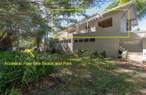 Port Douglas Apartamento | Beachside 5 with Ocean glimpses