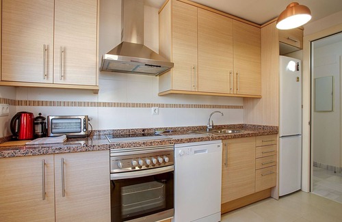 Roquetas de Mar Apartamento | Apartamento junto a la playa con piscina