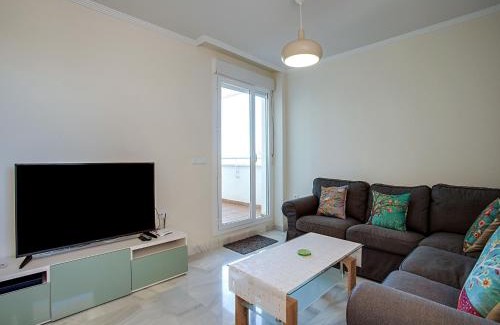 Roquetas de Mar Apartamento | Beachside Apartment with Pool