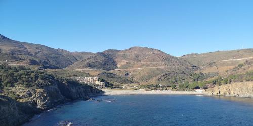 Cerbere Apartamento | Beachside Apartment - Sleeps 2