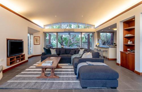 Naturaliste Casa | Beachside at Bunker Bay I Private Properties