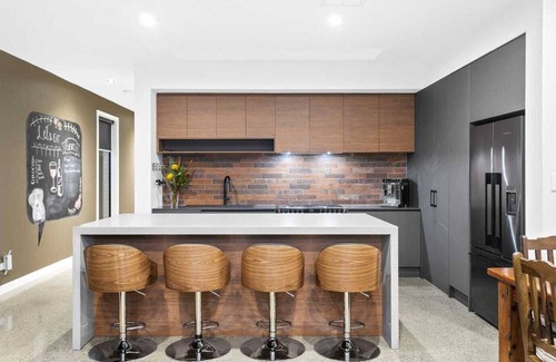 Semaphore Park Casa | Beachside Beauty in Semaphore South