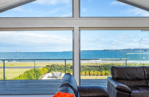 Long Beach Casa | Beachside Beautiful and Peaceful