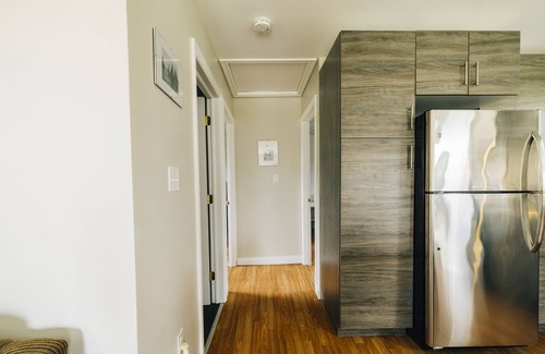 Summerside Cabina | Beachside Bliss:Renovated Cottage near Amusement Parks | WiFi, BBQ, Patio