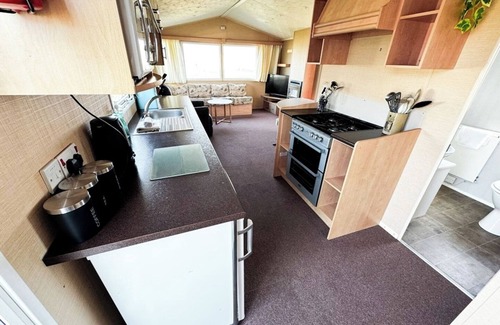 Lowestoft Chalet De Esquí | Beachside Caravan Retreat in Lowestoft – Sleeps 6