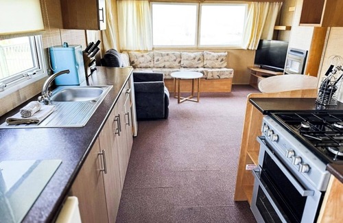 Lowestoft Chalet De Esquí | Beachside Caravan Retreat in Lowestoft – Sleeps 6