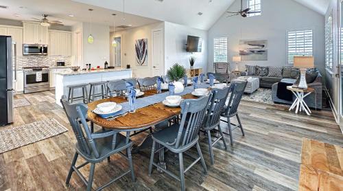 Pirates Beach Casa | Beachside Dream House, Heated Poolhot Tub, Lift