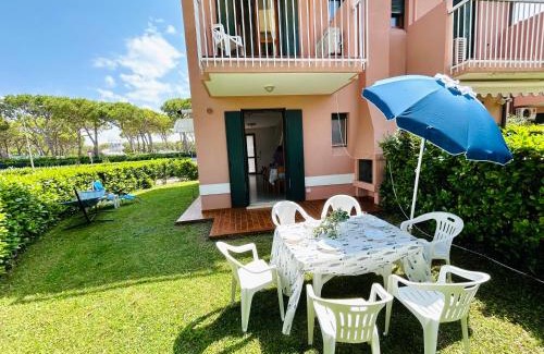 Mazzorno Sinistro Casa | Beachside Family Garden Retreat