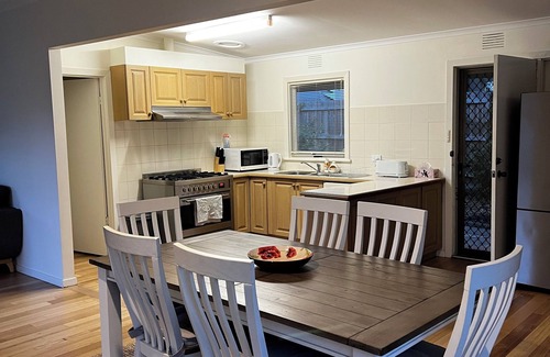 Safety Beach Casa | Beachside Family Home - 3 Minute Walk to the Beach. Located in Safety Beach