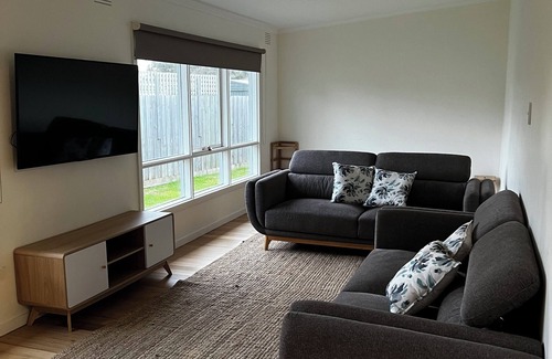 Safety Beach Casa | Beachside Family Home - 3 Minute Walk to the Beach. Located in Safety Beach