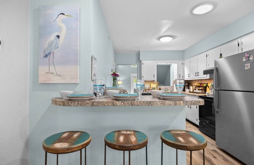 Cocoa Beach Cabaña | Beachside Getaway | King Bed*Pet Friendly*Firepit