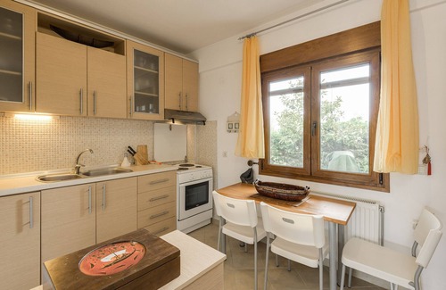 Kassandra Villa | Stylish, big & bright family Villa next to Beach