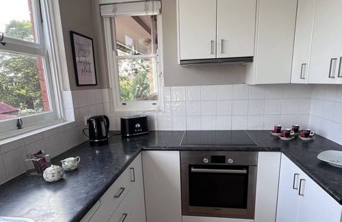 Dee Why Apartamento | Beachside Holiday Heaven is Just 5 min Walk to the Beach