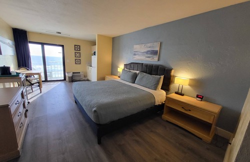 Daytona Beach Shores Hotel | Beachside Hotel