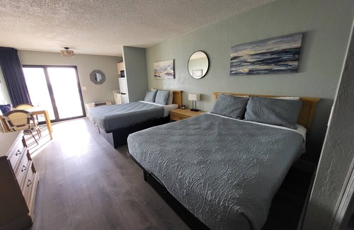 Daytona Beach Shores Hotel | Beachside Hotel