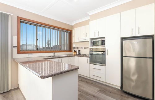 Bulli Tops Apartamento | Beachside Nook @ Warilla - Next to Warilla Beach