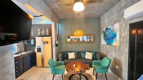Puerto Morelos Apartamento | Beachside Oasis ! Spacious ½ block from the Beach