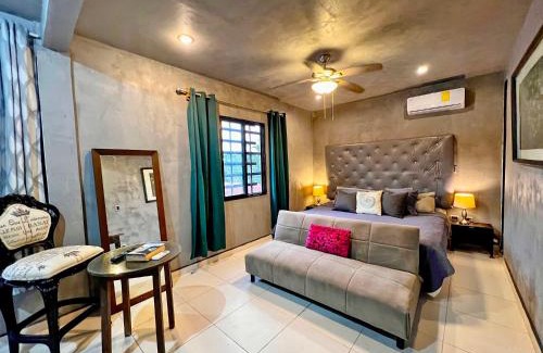 Puerto Morelos Apartamento | Beachside Oasis ! Spacious ½ block from the Beach