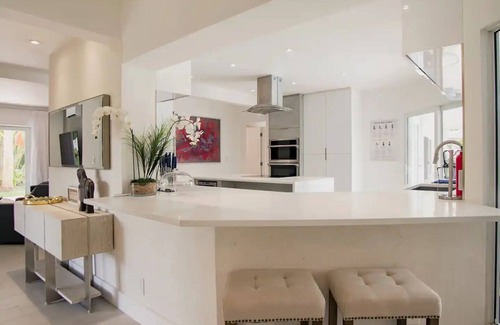 Harbor Beach Casa | Beachside Oasis in Prime Location w/ Pool & Garden