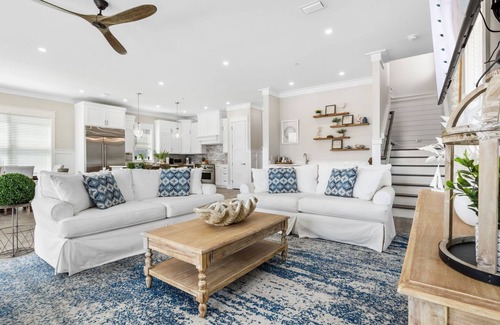 Bid-a-wee Beach Casa | Beachside Paradise: PCB 🏖 MEGA LUX Sleeps 22 🏖Priv Pool 🏖Block to Beach