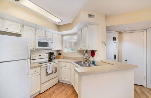 Ocean Side Village Apartamento | Beachside Pondview Retreat