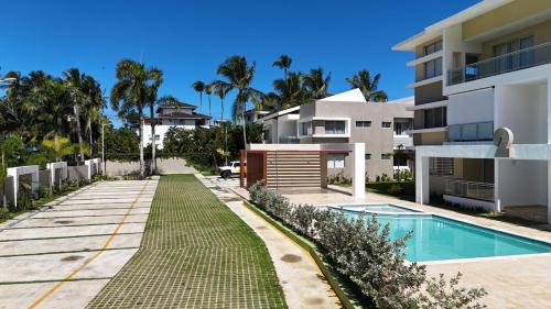 La Iglesia Apartamento | Beachside Pool Apartment With Parking & Washer