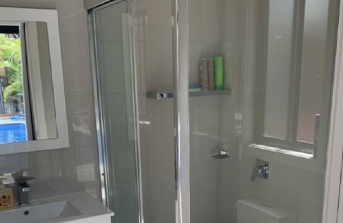 Cronulla Apartamento | Beachside pool studio - 2 min from Cronulla beaches!