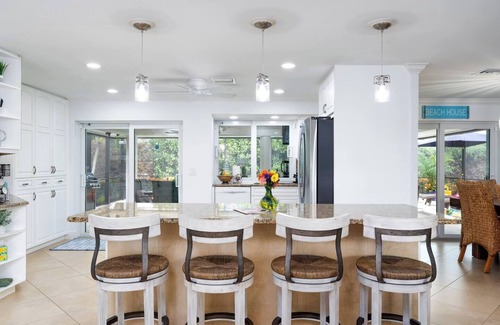 Marco Island Casa | Beachside Retreat—Pool, Hot Tub & Fire Pit